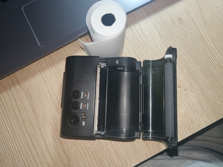Imprimantă termică portabilă