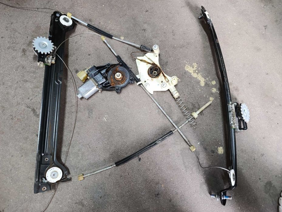 Macara geam electrica stanga dreapta fata Maserati Levante 670104204