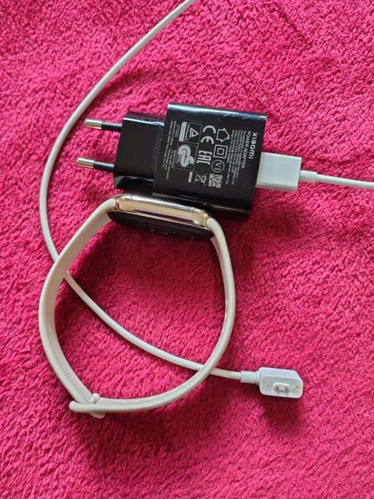 Ceas barata Xiaomi smart band 8 bluetooth.