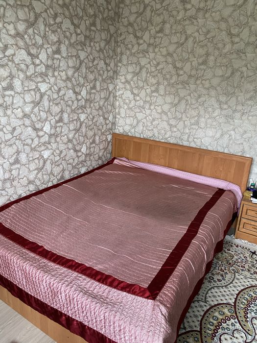 Продам спальный гарнитур