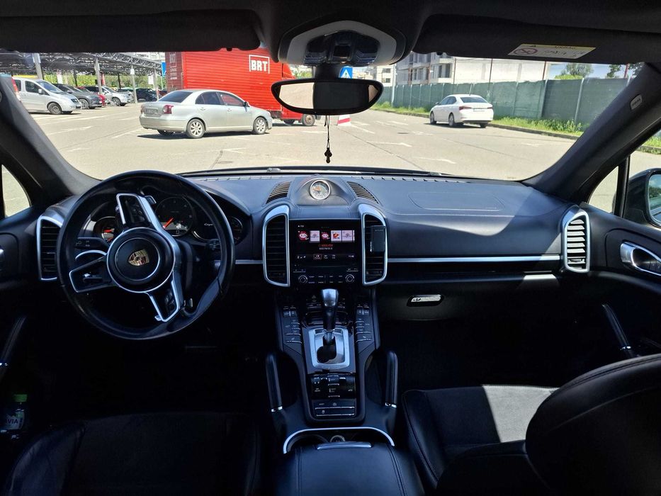 PORSCHE CAYENNE PLATINUM EDITION 2017 | 235.000 KM