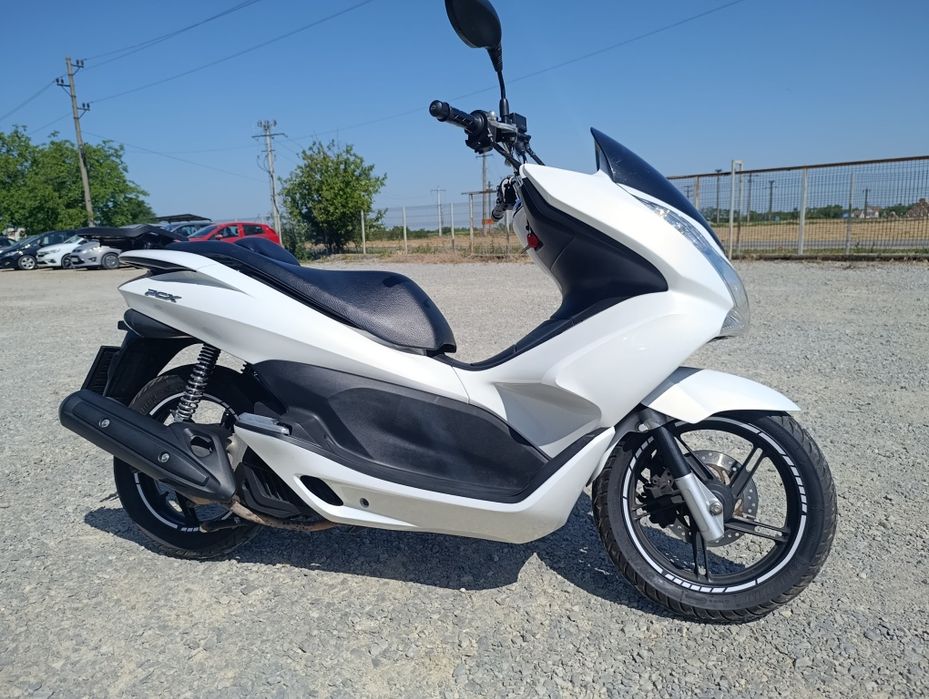 Vand Honda PCX 125 cc an 2012