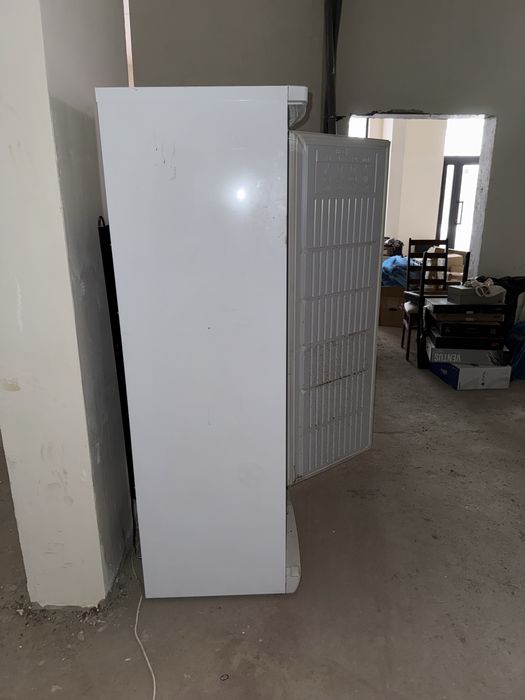 Морозильник indesit