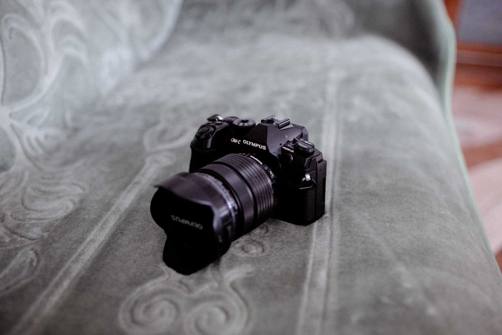 Olympus em-1 mk2 + 12-40 F2.8 PRO 2 + 2 Baterii, cutii originale etc