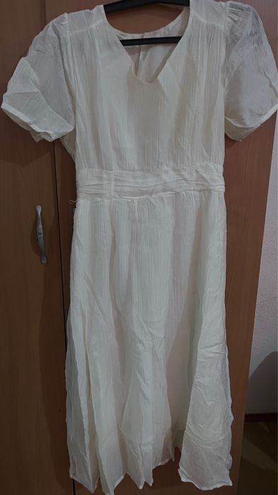 Платье все по 2000тг