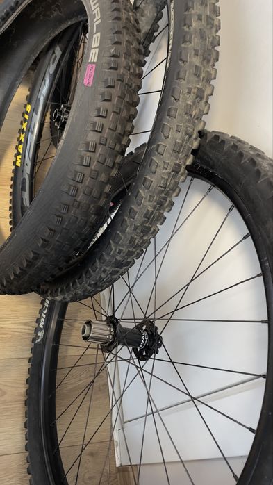 Капли шини гуми 26/27,5/29 Hope Dt swiss Race Face E*13 Maxxis