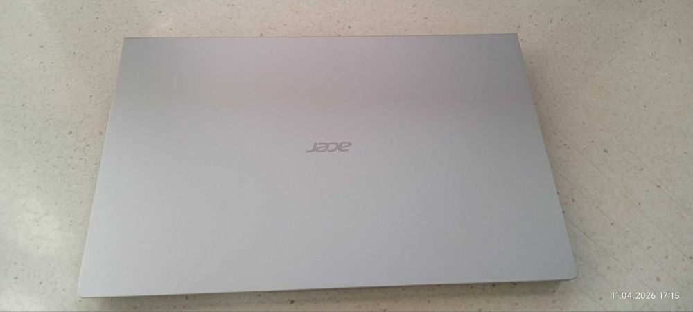 ноутбук Aser Aspire 3  сотилади