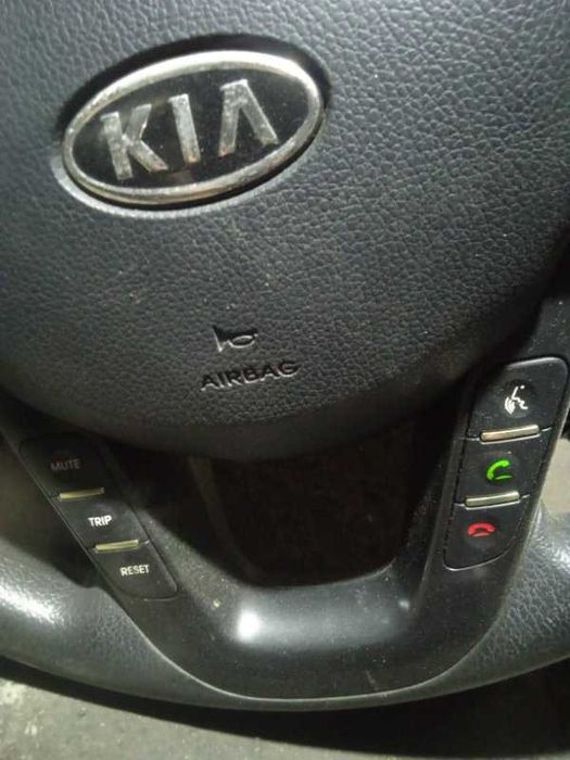 Руль в сборе Kia K5 TF