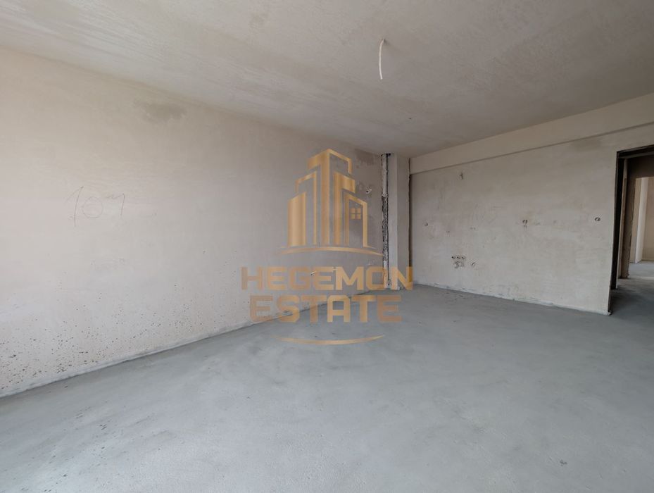 Продава се Тристаен апартамент в Варна, Погреби - 97 кв.м за 1825 €/кв.м - Снимка #1