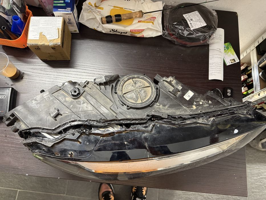 Ляв Фар Audi Q7 4М 2015-2019