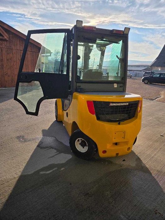 stivuitor  jungheinrich diesel an 2009 util 3500 kg duplex