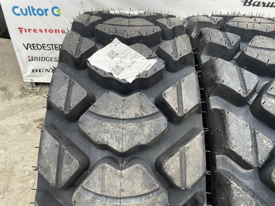 Cauciucuri noi 12.5/80-18 cu 14 pliuri pentru buldo marca OZKA