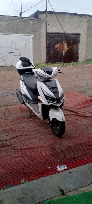Продам скутер Nomad 700