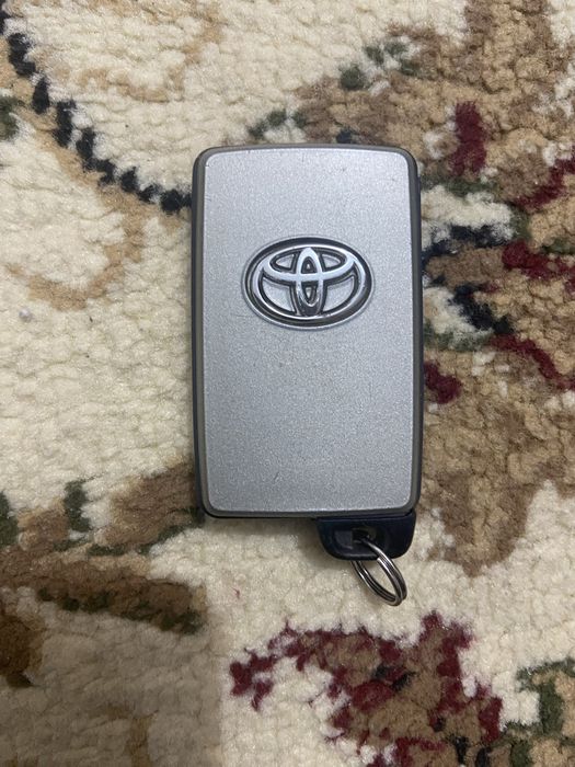 Продам ключ TOYOTA