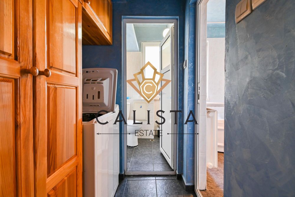 Дава се под наем Тристаен апартамент в София, Център - 135 кв.м за 1099 € - Снимка #17