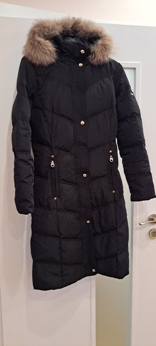 Calvin Klein оригинално яке  гъши пух ,естествен пух на качулкатаS ра