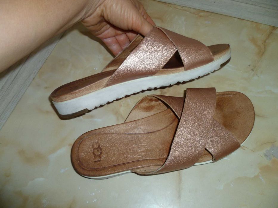 UGG чехли №40...