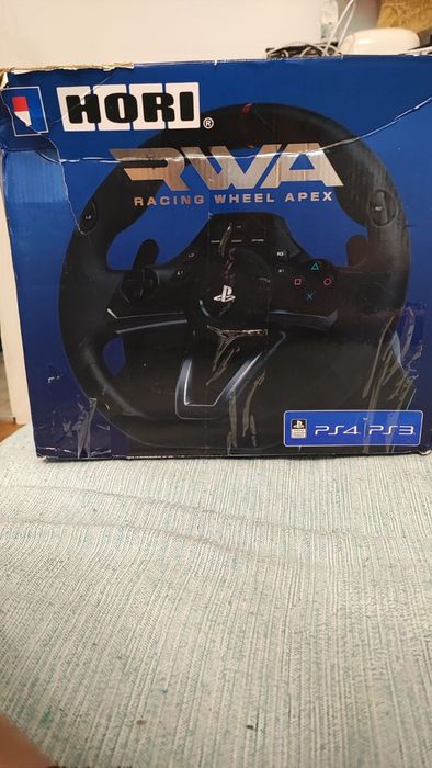 PS4+,волан с педали+12 игри+ДВА ДЖОИСТИКА+ПРОЖЕКТОР