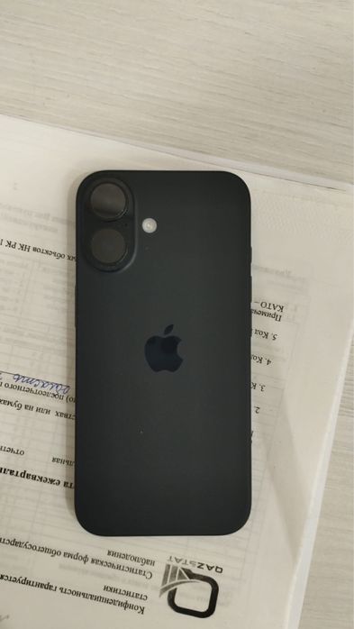 продам срочно Айфон 16