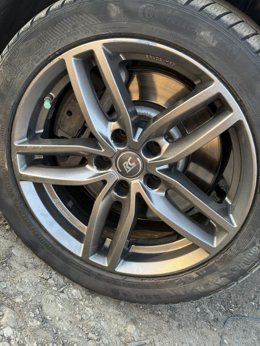 Vand jante r18 de bmw compatibile cu f10