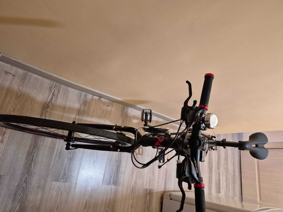 Велосипед  AXIS  700 VR