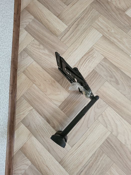 Кронштейн для телевизора