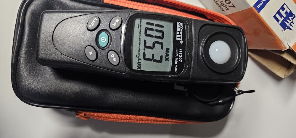 Luxmetrul digital HT307