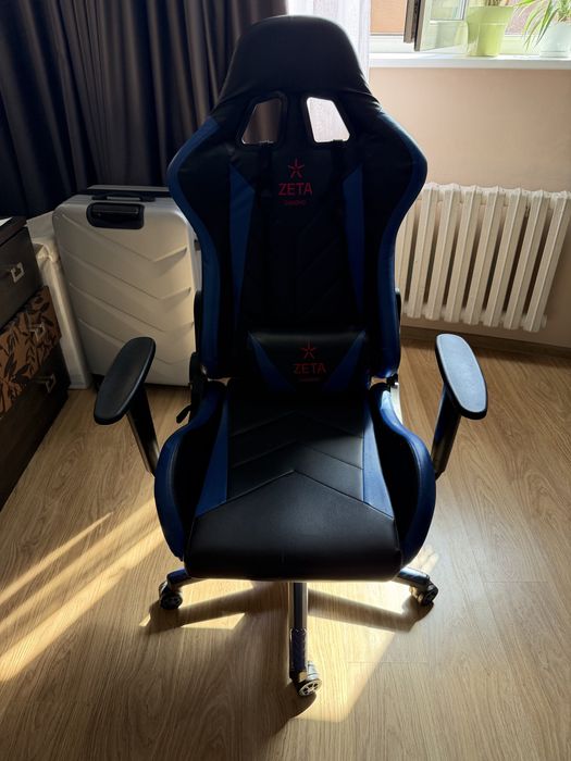 Игровое кресло-35.000 тг