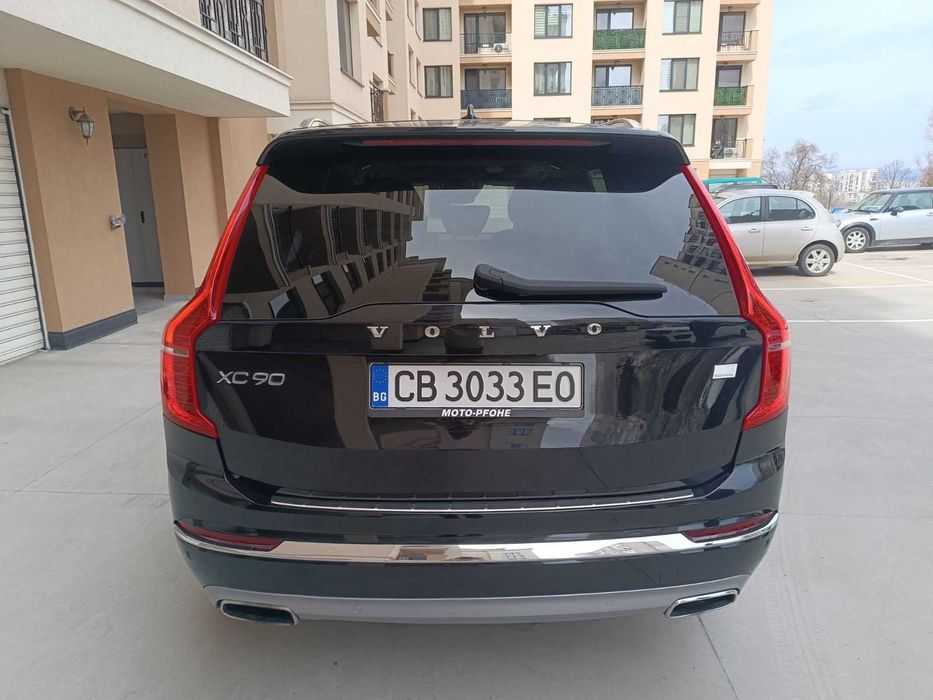 Volvo Xc90 T8 Recharge 7-местен 392кс Обслужен