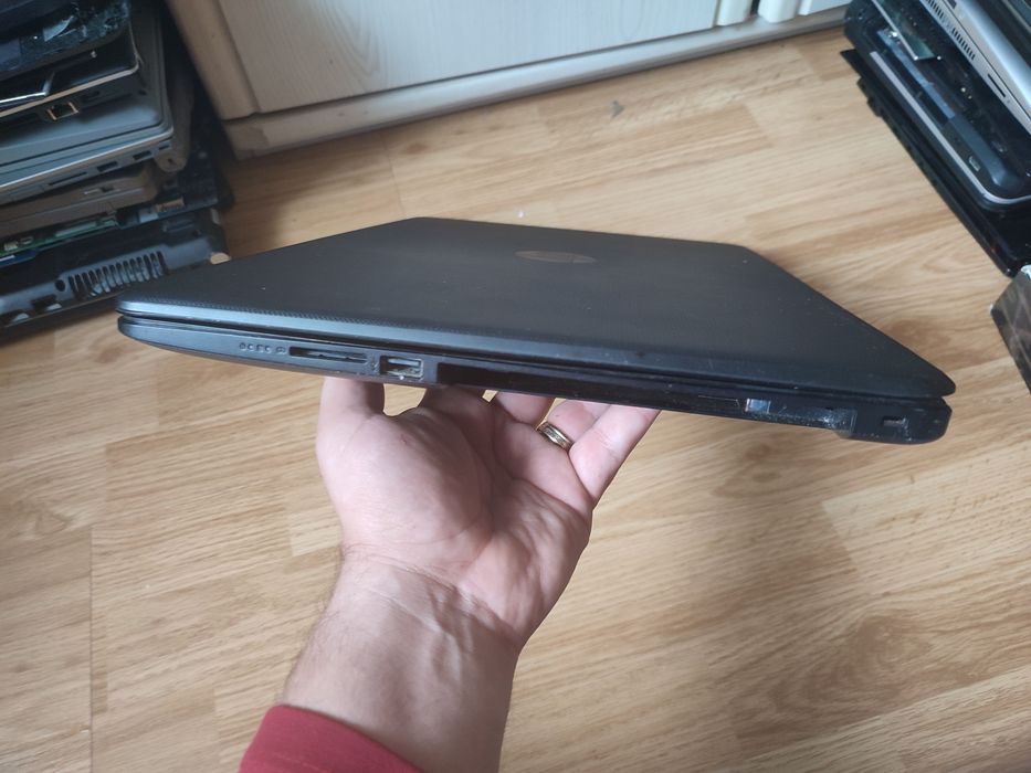 Carcasa Completa + Tastatura + Balamale - HP  17-BS