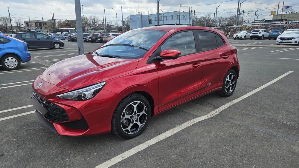 MG MG3 Primul proprietar, Stare perfecta, 2 set pneuri vara iarna, Accesorii