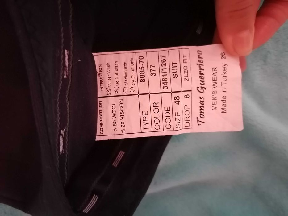 Costum de bărbați