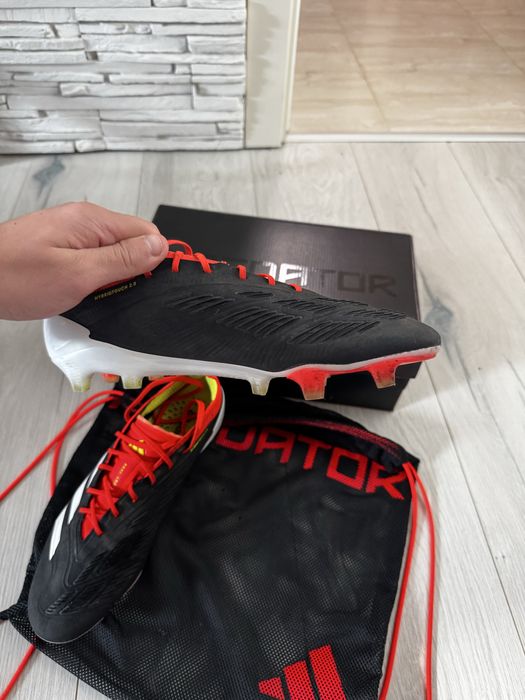 Футболни бутонки, adidas predator ELITE FG, 42