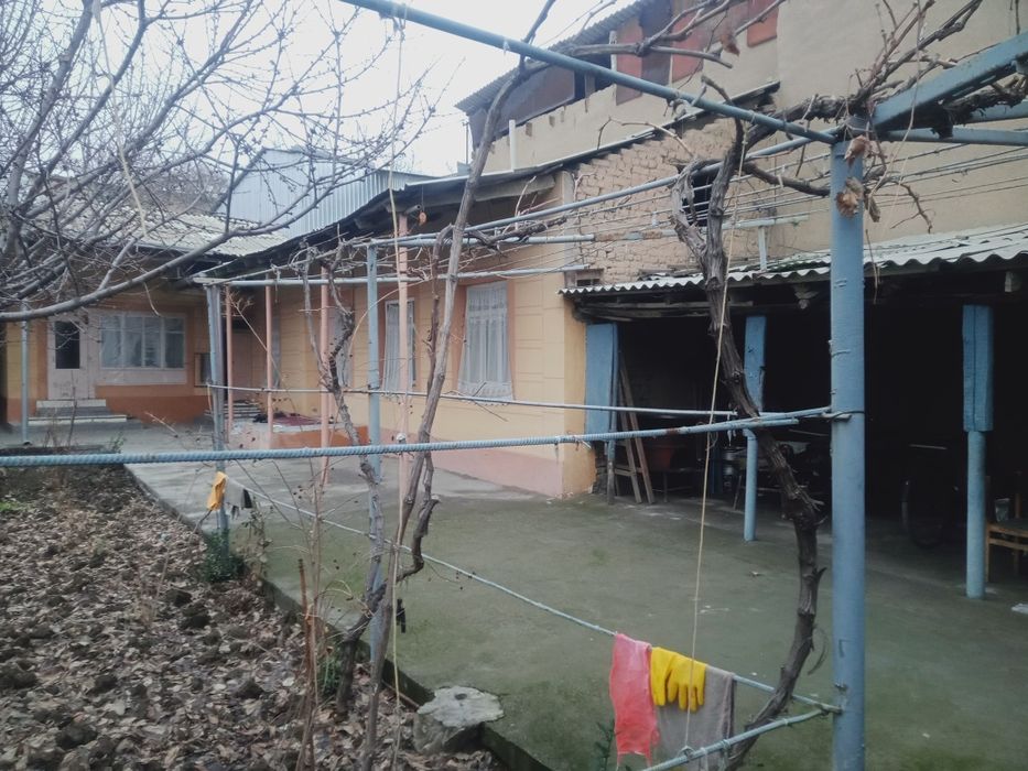 Yer uy sotiladi 2.7 , 3 sotik