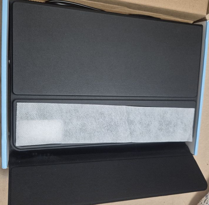 Продавам wireless keyboard case