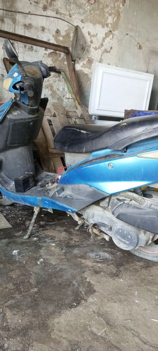 Продам скутер 150 кубов