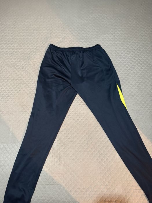 Трико Кайратовская