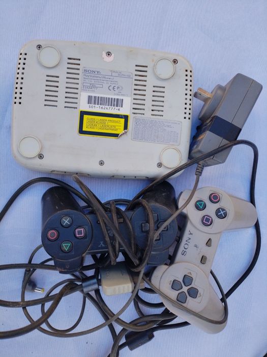 PlayStation 1 + 2 джойстика