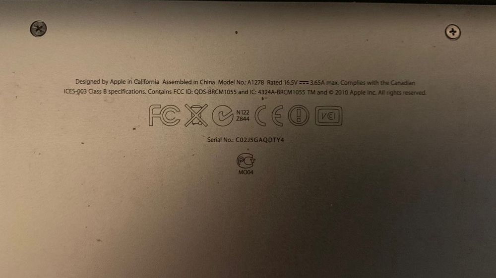 MacBook Pro ноутбук 2012 год