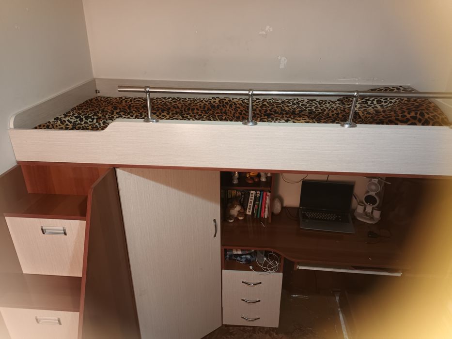 Спальный гарнитур для подростка