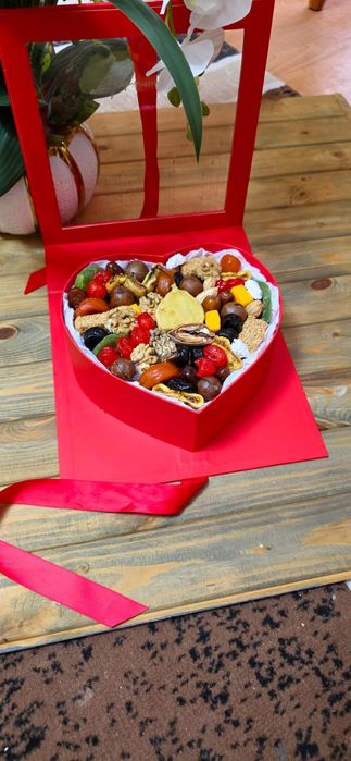 Большая конфета букет сладости