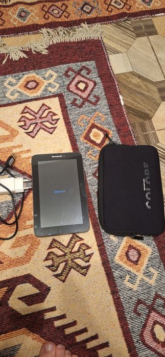 Tableta lenovo cu cartela fara capac
