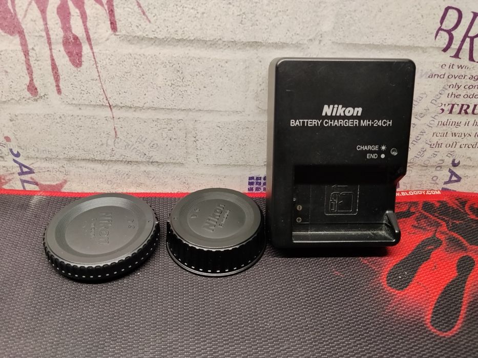 Nikon D5100 + Kit 18-55