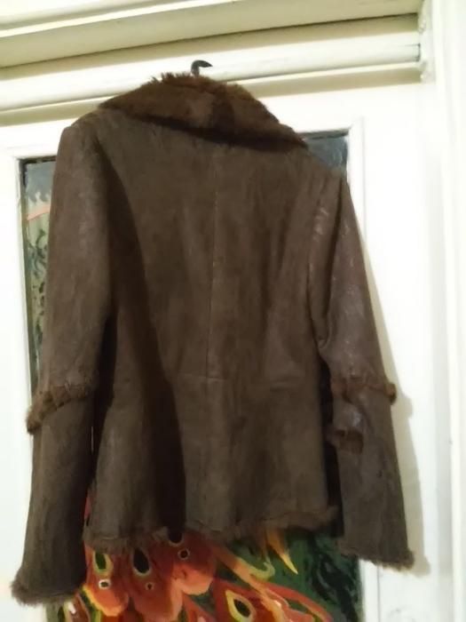 Качественная курточка дубленочка теплая и легкая р. S-М