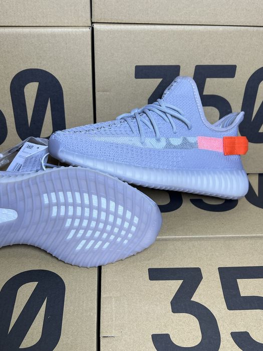 Yeezy Boost 350 V2