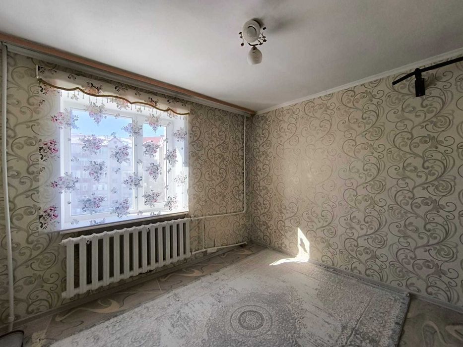 Продам 2 ком , в 12 мкр