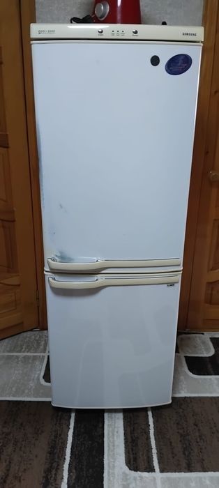 Продам холодильник