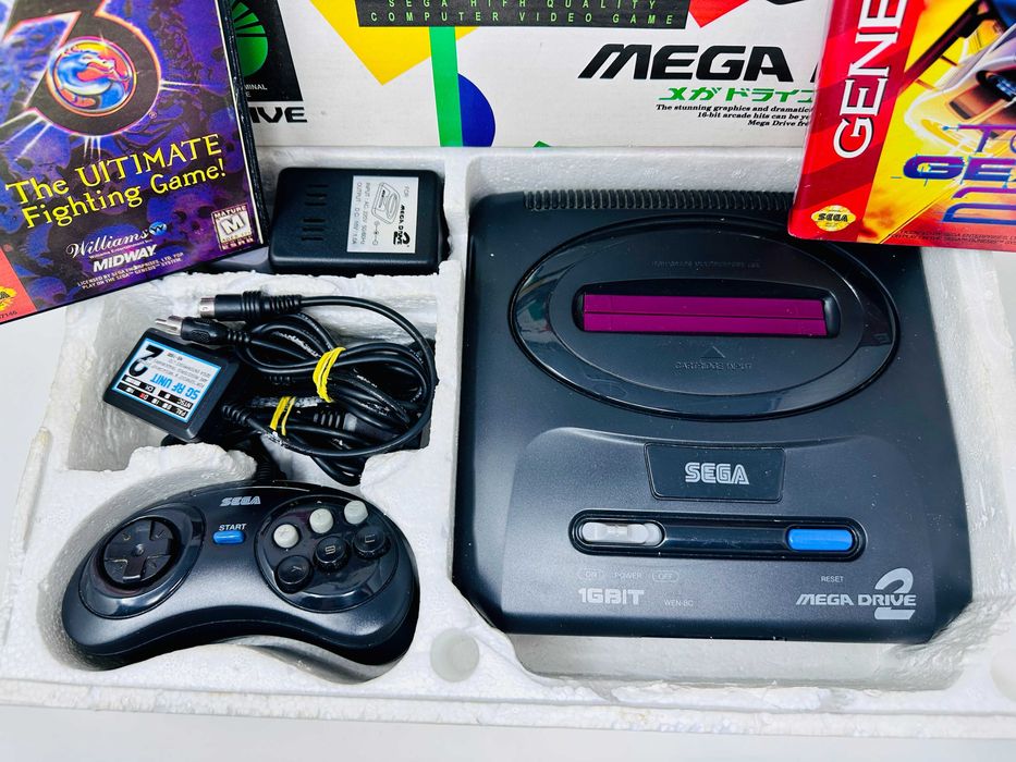 Ретро Конзола Игра  Sega Mega Drive 2 с две игри
