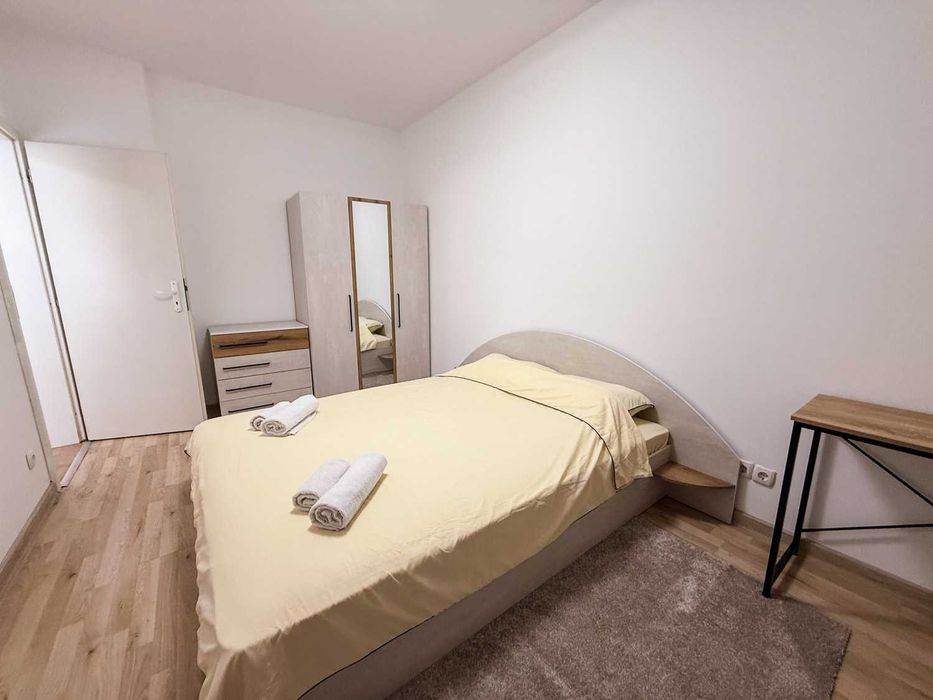 Двустаен обзаведен апартамент, Суперцентър