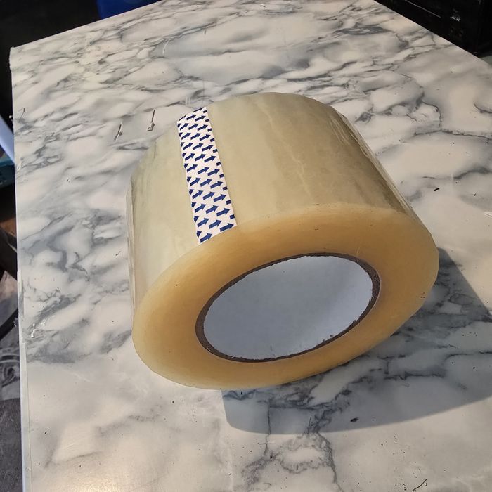 Продам скотч,  прозрачный